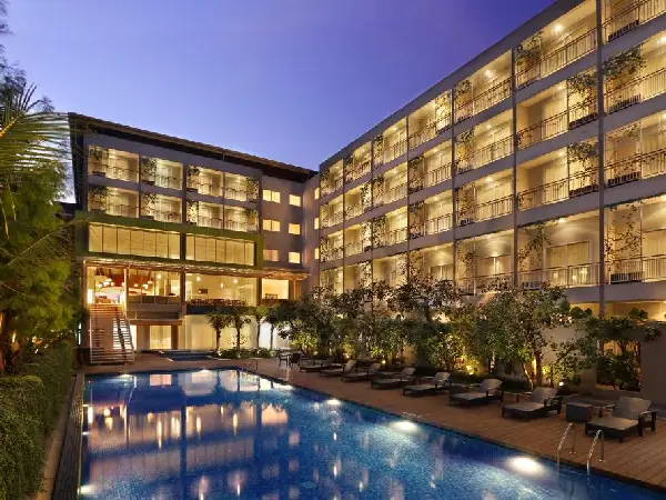 Grandmas Plus Hotel Legian is a comfortable and stylish 3-star hotel located close to the famous Legian and Kuta beach areas. The hotel provides cozy air-conditioned rooms, a restaurant, spa services, and easy access to shopping streets, nightlife, and beach activities