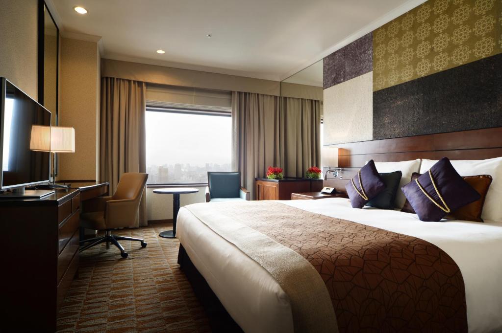 A modern 4★ hotel located in Tokyo’s vibrant Ikebukuro district. The hotel offers spacious rooms, multiple restaurants, fitness facilities, and excellent transport connections for exploring Tokyo.